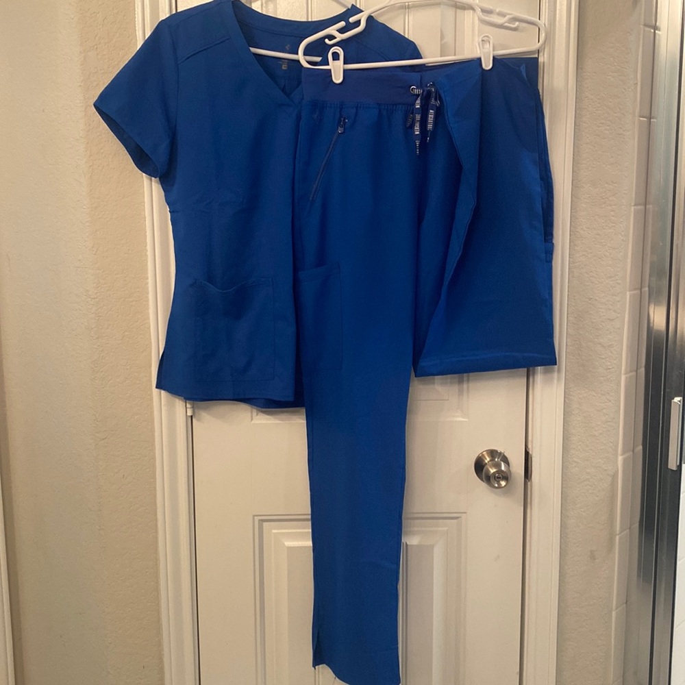 Med Couture Scrub Set